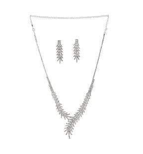 SOHI Women Silver Coloured Jewellery Set